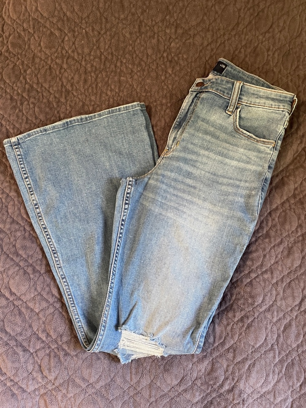 Hollister High-Rise Flare Classic Stretch
